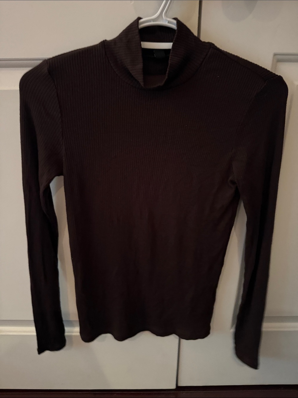 Uniqlo Women's Ribbed Turtleneck Sweater - Dark Brown